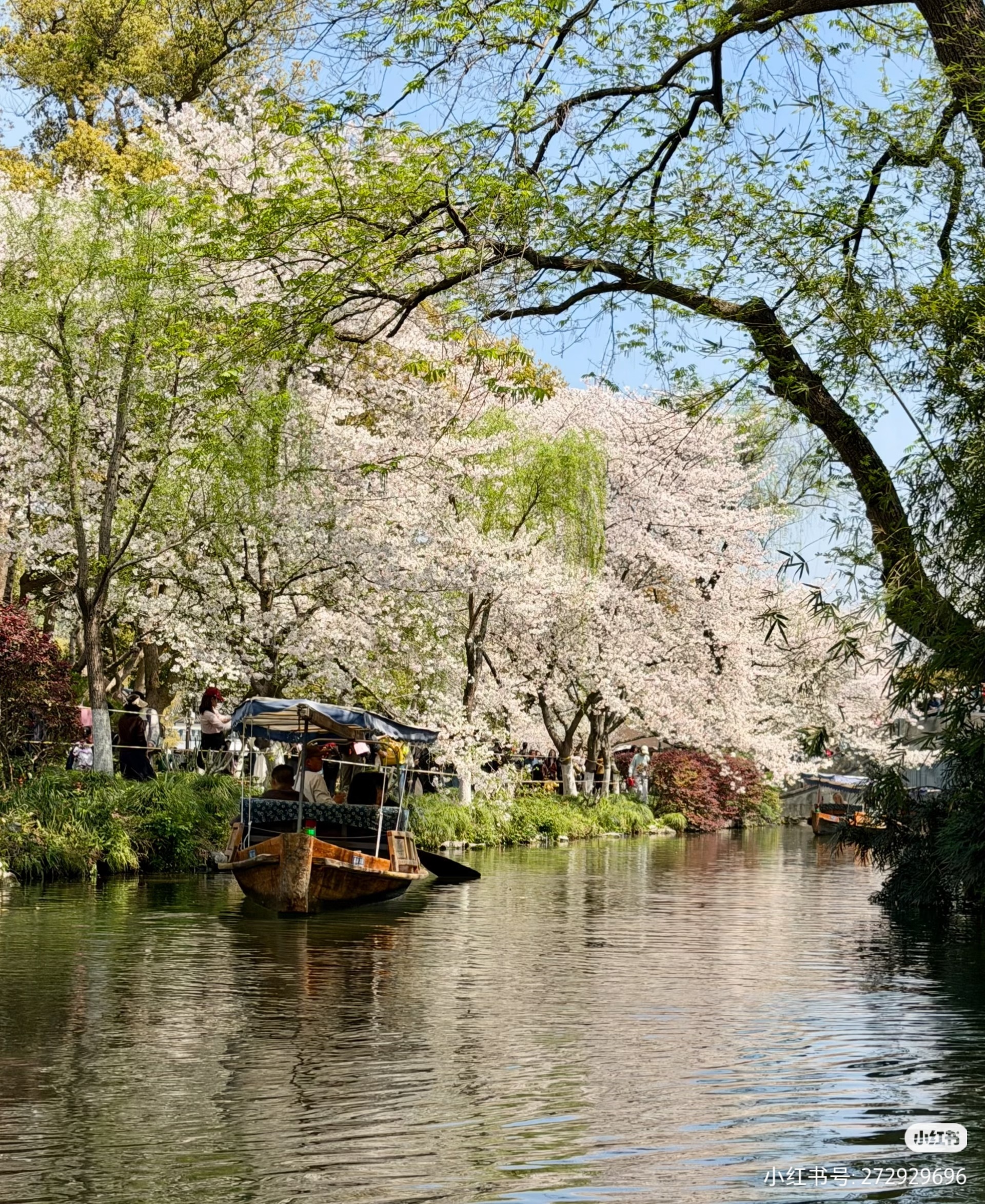 Hangzhou West Lake & Water Towns